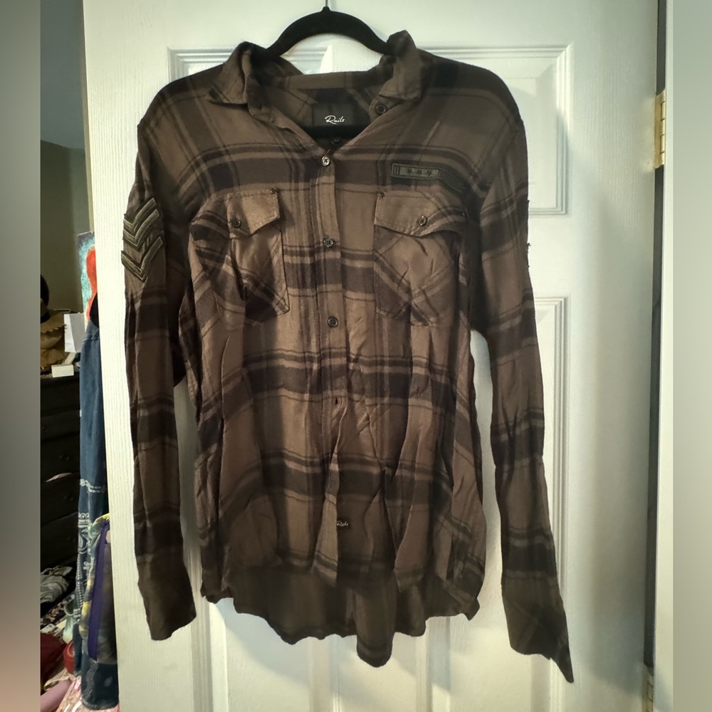 Rails dark olive green plaid button-up blouse. Size large. Never worn. NWT.